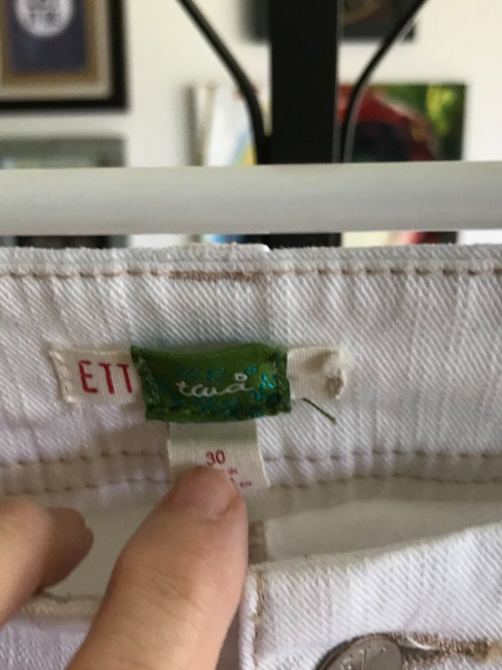 ETT:TWA size 30 Anthropologie Cropped Jeans Ivory Distressed Cropped Cuffed Hem - Picture 2 of 7